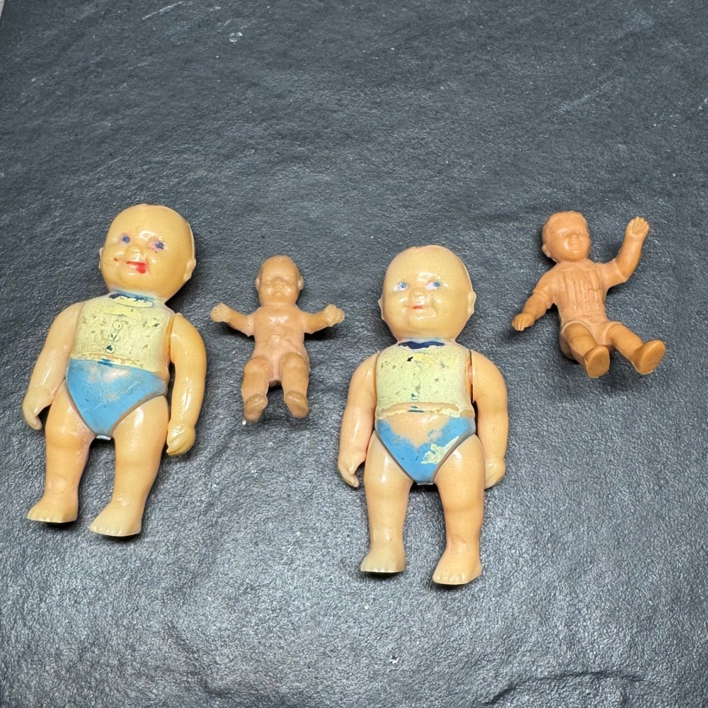Vintage Renwal No 8 USA Hard Plastic Miniature Baby Doll Lot 4pc Mid Century Toy